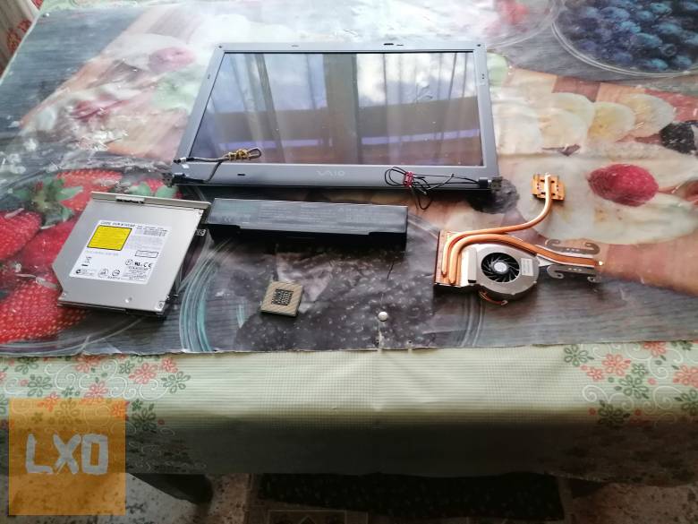 Sonyi vaio Laptop Alkatrészei apróhirdetés