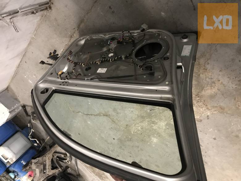 SKODA OCTAVIA II *- bal első ajtó apróhirdetés