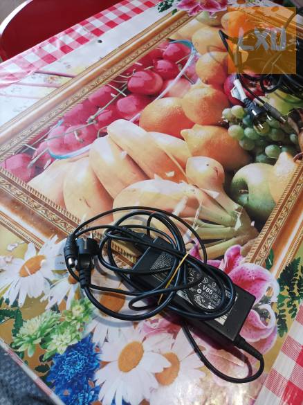 Toshiba laptop töltő apróhirdetés