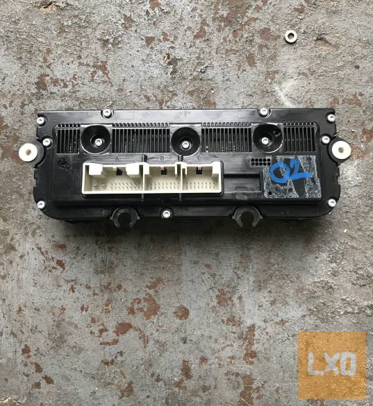 SKODA OCTAVIA II  *  klímavezérlő apróhirdetés