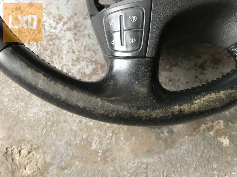 SKODA OCTAVIA II * bőr multikormány (kopott) apróhirdetés