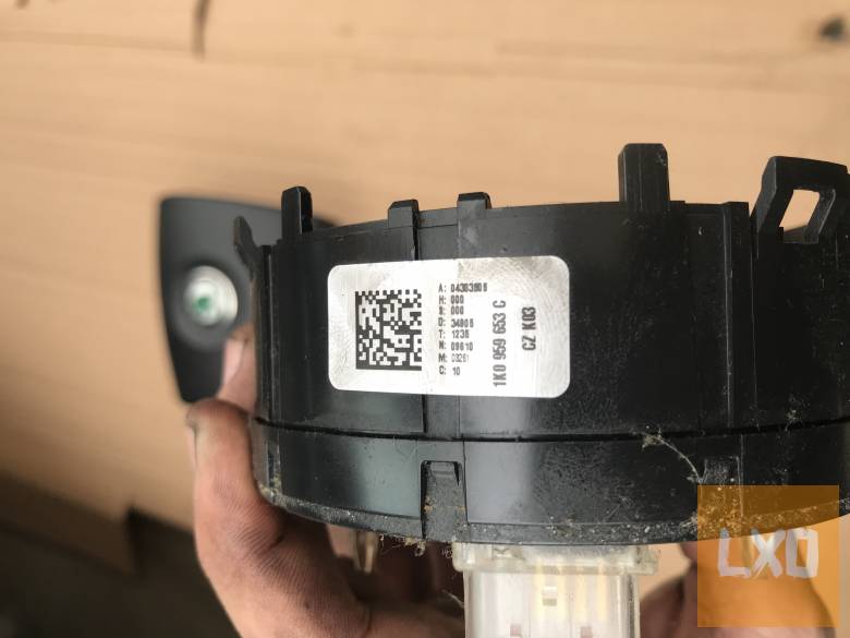 VW GOLF V_OCTAVIA II_ LEON 1P légzsák átvezető 1K0 953 653 C apróhirdetés