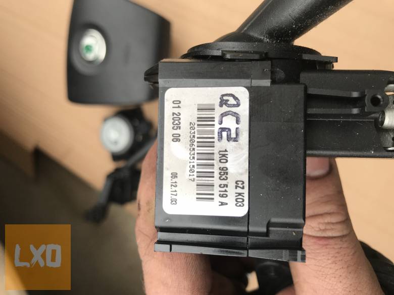 VW GOLF V_OCTAVIA II_ LEON 1P ablaktörlő kapcsoló 1K0 953 519 A apróhirdetés