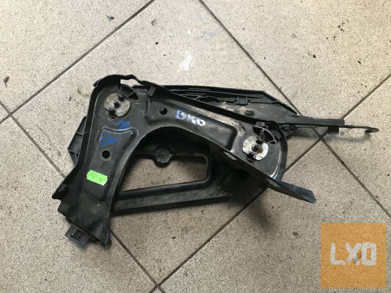 SKODA OCTAVIA II ( FL előtti) jobb fényszóró tartó apróhirdetés