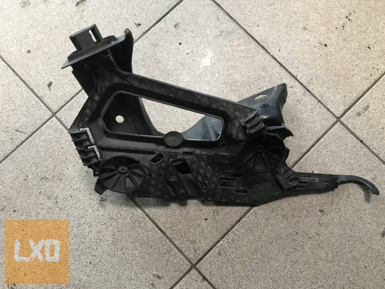 SKODA OCTAVIA II ( FL előtti) jobb fényszóró tartó apróhirdetés