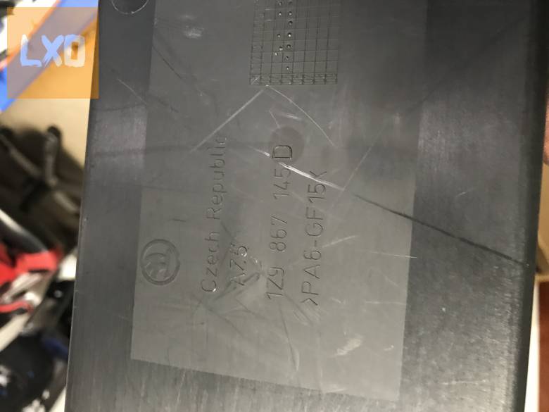 SKODA OCTAVIA II Kombi * tároló (csomagtér előtti) 1Z9 867 145 D apróhirdetés