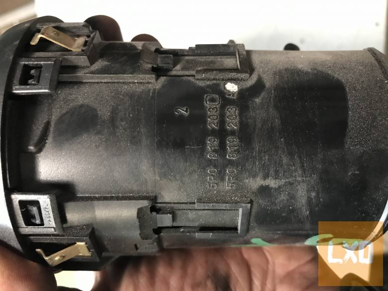 SEAT LEON 1P *  légbefúvó apróhirdetés