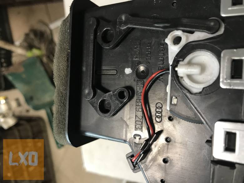 AUDI A6 4F *  hátsó légbefúvó apróhirdetés