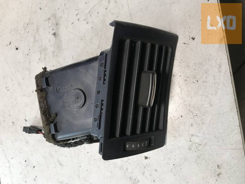 AUDI A4 B6   - jobb légbefúvó rács apróhirdetés