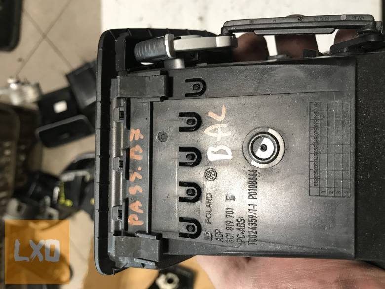 VW PASSAT  B6 - bal légbefúvó apróhirdetés