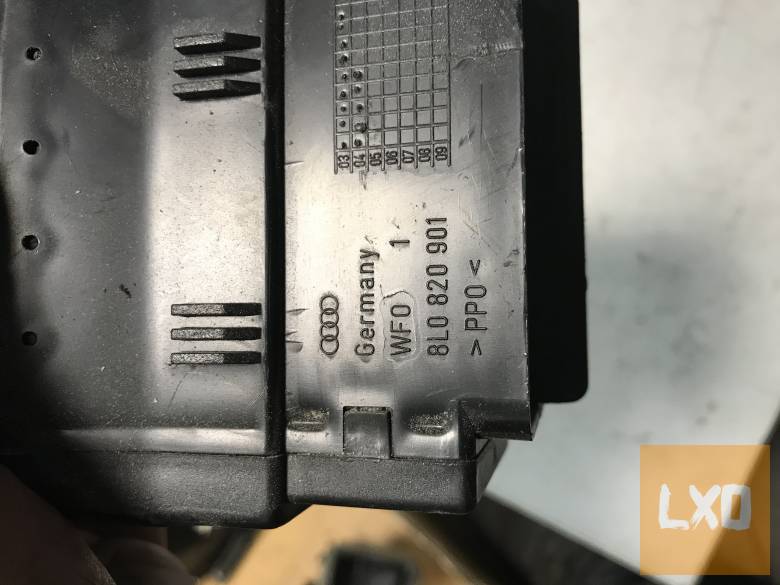 AUDI A3 8L - BAL légbefúvó rács apróhirdetés