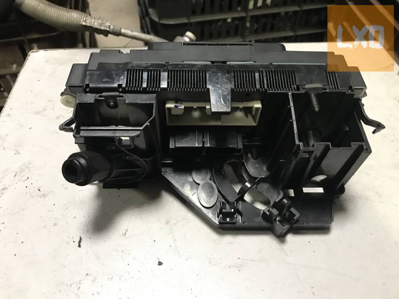 VW PASSAT B6 *  manuális fűtéskapcsoló apróhirdetés