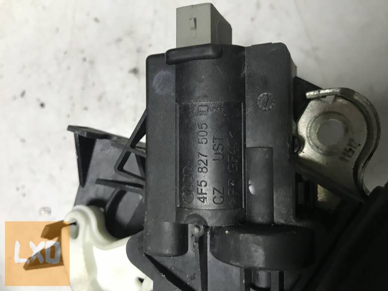 VW PASSAT B6 Sedan * csomagtér zár 4F5 827 505 D apróhirdetés