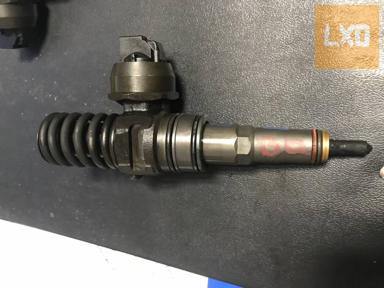 SEAT LEON 1P_2,0 PD BMM * PD elem 038 130 073 BQ apróhirdetés