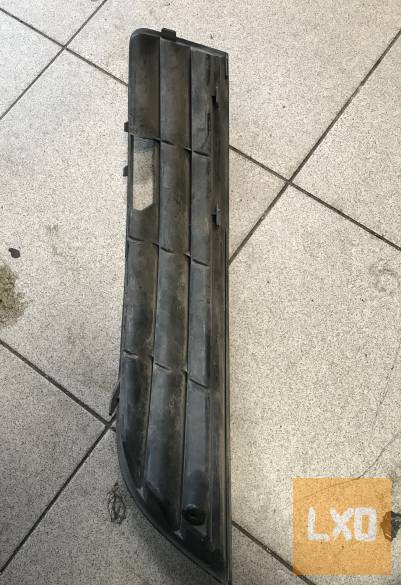 VW PASSAT B6 / jobb első lökhárító rács 3C0 853 666 apróhirdetés