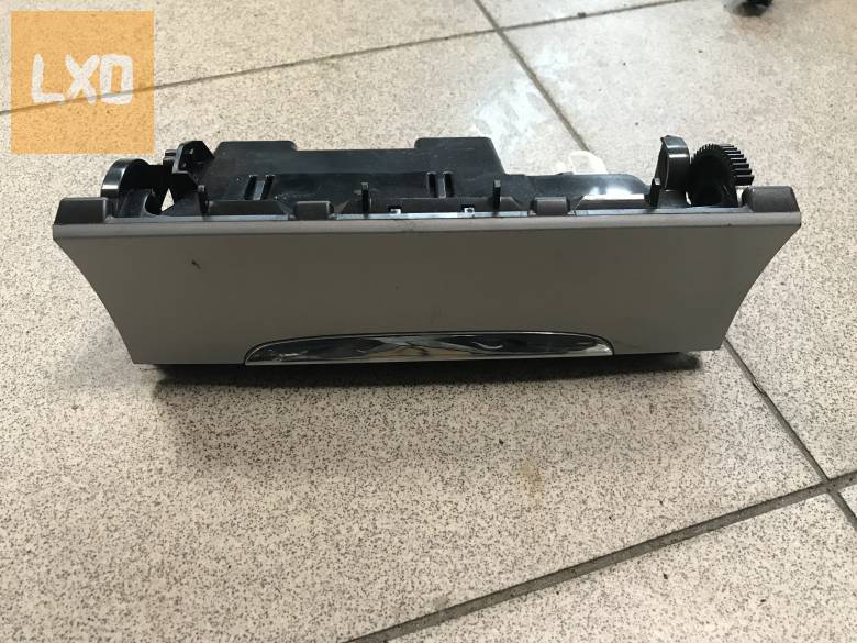 VW PASSAT B6 * hamutartó 3C0 863 284 apróhirdetés