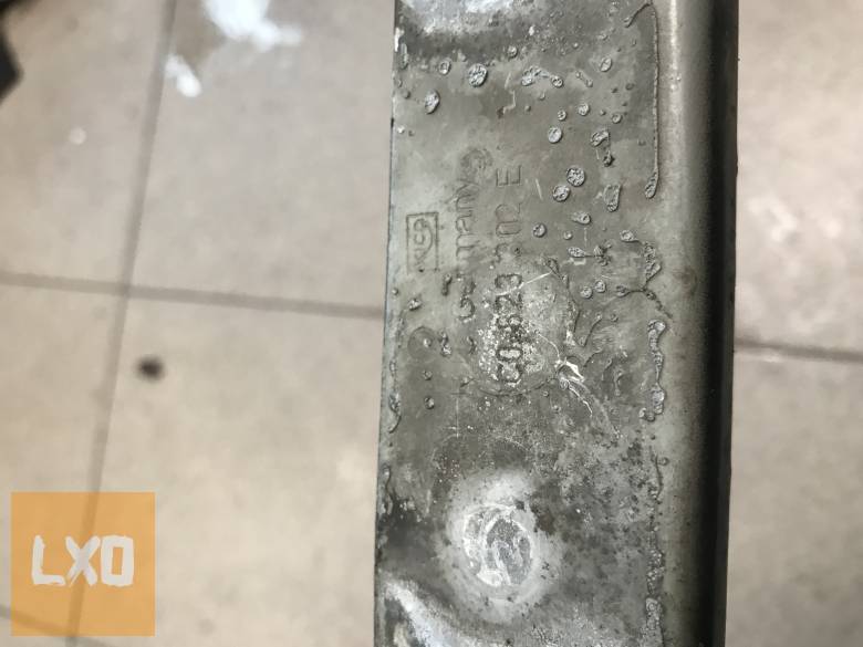 VW PASSAT B6 * géptető zsanér (jobb) 3C0 823 302 E apróhirdetés