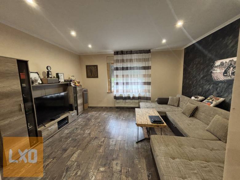 Alsópetényi eladó felújított családi ház. apróhirdetés