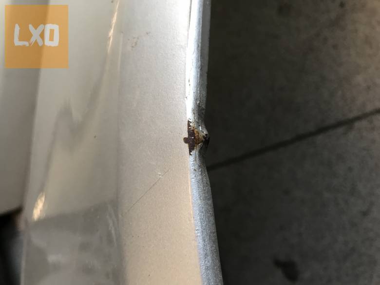 SKODA OCTAVIA II * bal első sárvédő  ( minimális hibával) apróhirdetés