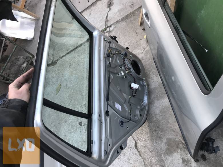SKODA OCTAVIA II Kombi * bal hátsó ajtó apróhirdetés