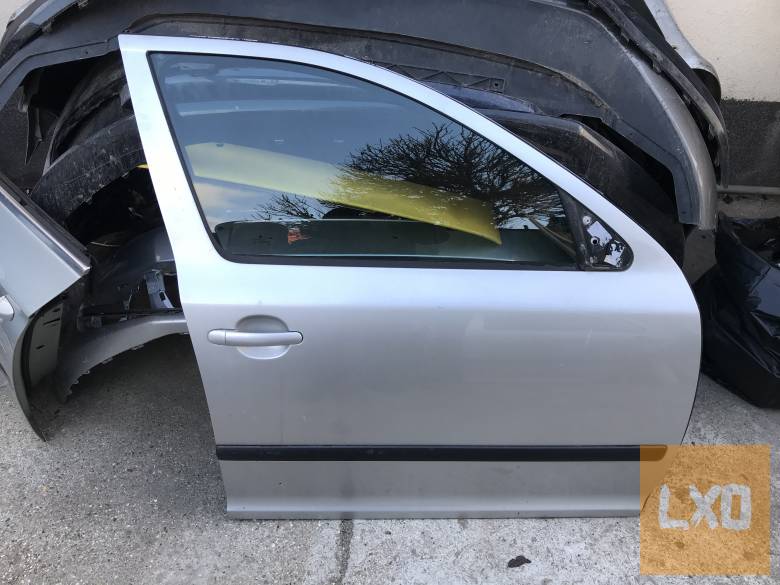 SKODA OCTAVIA II Kombi * jobb első ajtó apróhirdetés