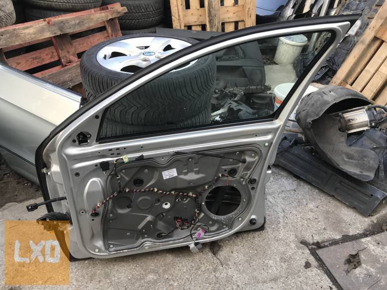 SKODA OCTAVIA II Kombi * jobb első ajtó apróhirdetés