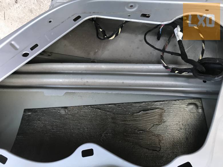 VW PASSAT CC * jobb hátsó ajtó ( pici hibával) apróhirdetés