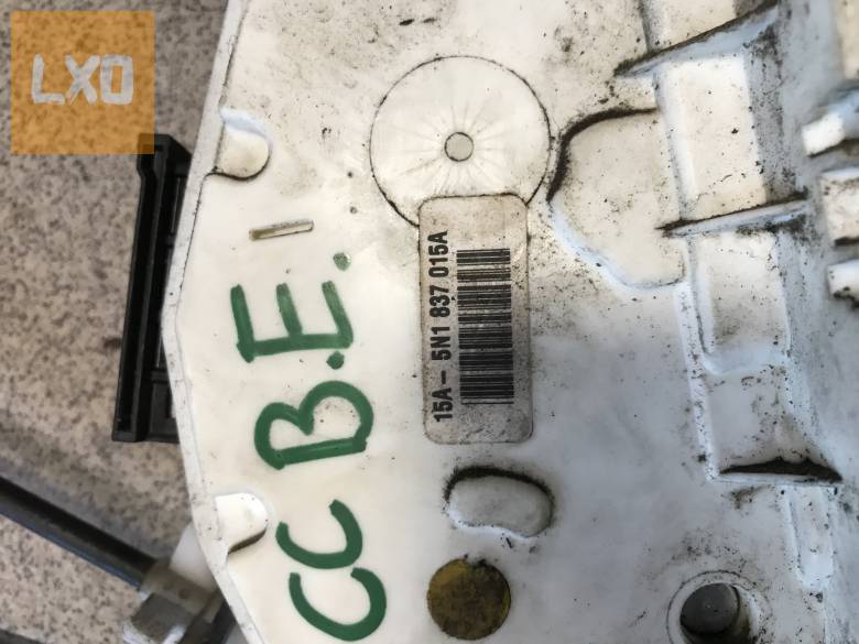 VW PASSAT CC * bal első zár 5N1 837 015 A apróhirdetés