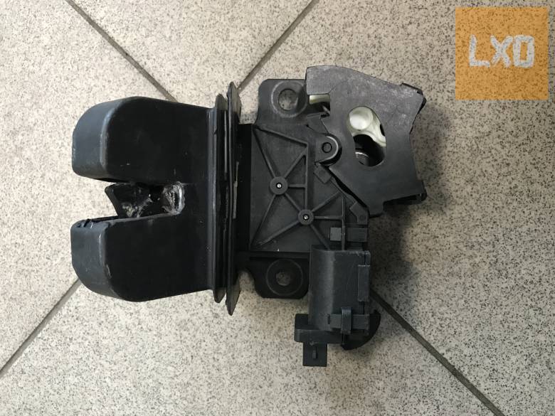 AUDI A6 4F  * csomagtér zár apróhirdetés