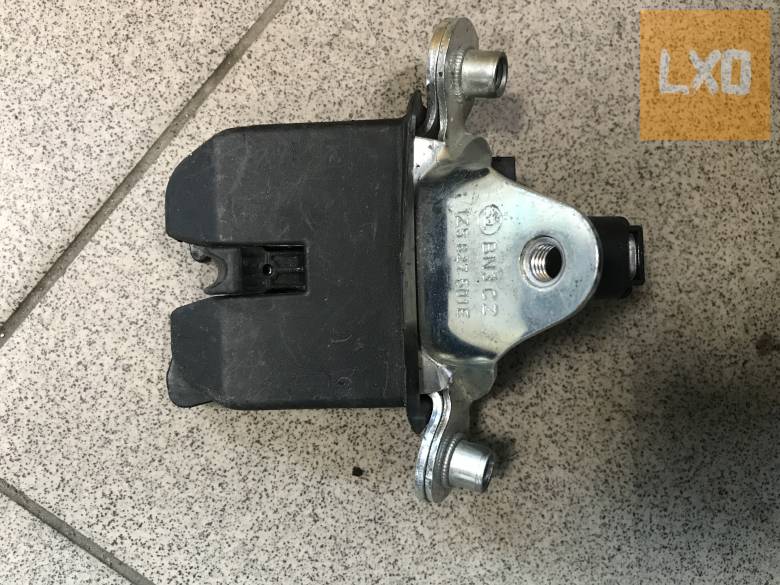 SKODA OCTAVIA II  / csomagtér zár 1Z5 827 501 E apróhirdetés