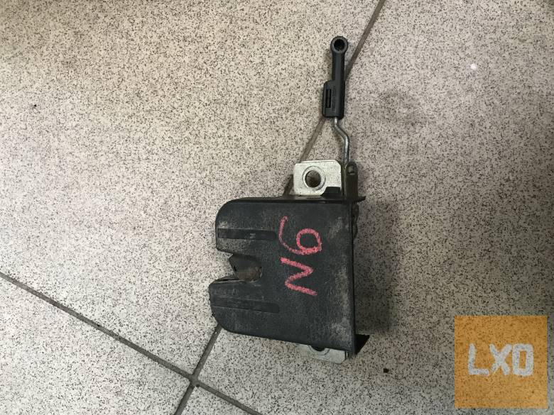 VW POLO 9N  / csomagtér zár 6Q6 827 505 B apróhirdetés