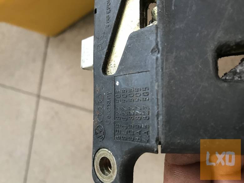VW PASSAT B5   / csomagtér zár 3B5 827 505 apróhirdetés