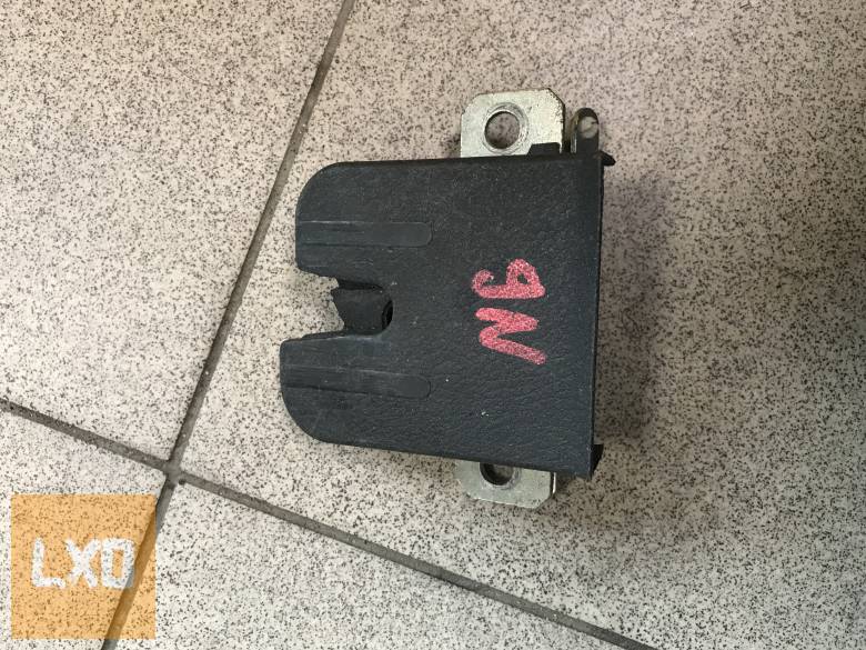 VW POLO 9N - csomagtér zár 6Q6 827 505 B apróhirdetés