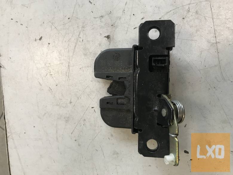 VW PASSAT B5 - csomagtér zár 3B9 827 505 E apróhirdetés