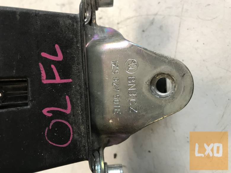 SKODA OCTAVIA II * csomagtér zár 1Z5 827 501 E apróhirdetés