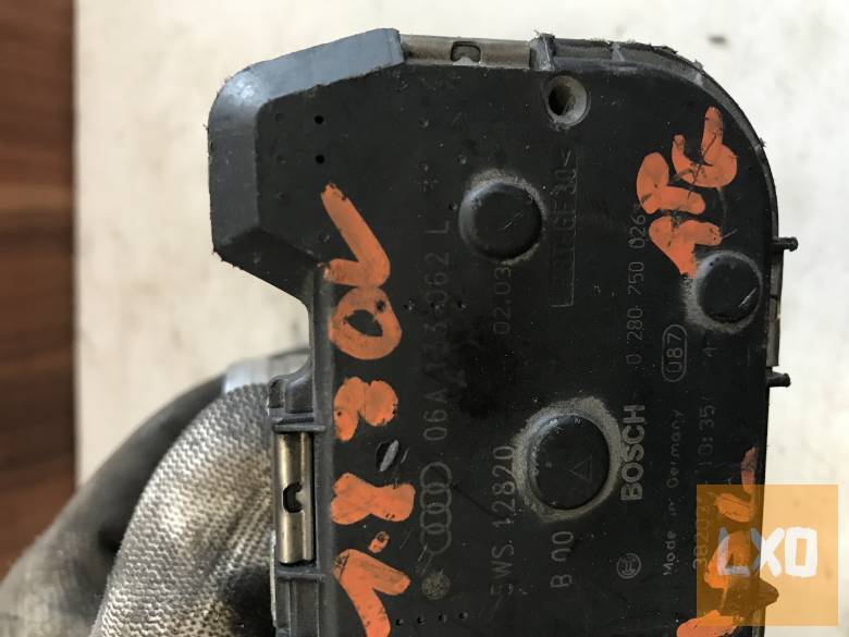 VW GOLF IV_OCTAVIA I_LEON 1M 1,8 20V  fojtószelep 06A 133 062 L apróhirdetés