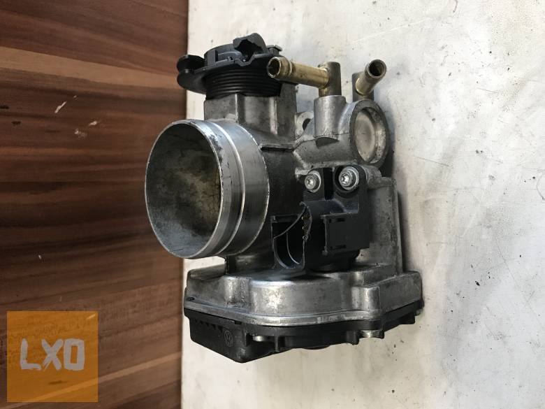 VW GOLF IV_OCTAVIA I_LEON 1M 1,8 20V  fojtószelep 06A 133 064 M apróhirdetés