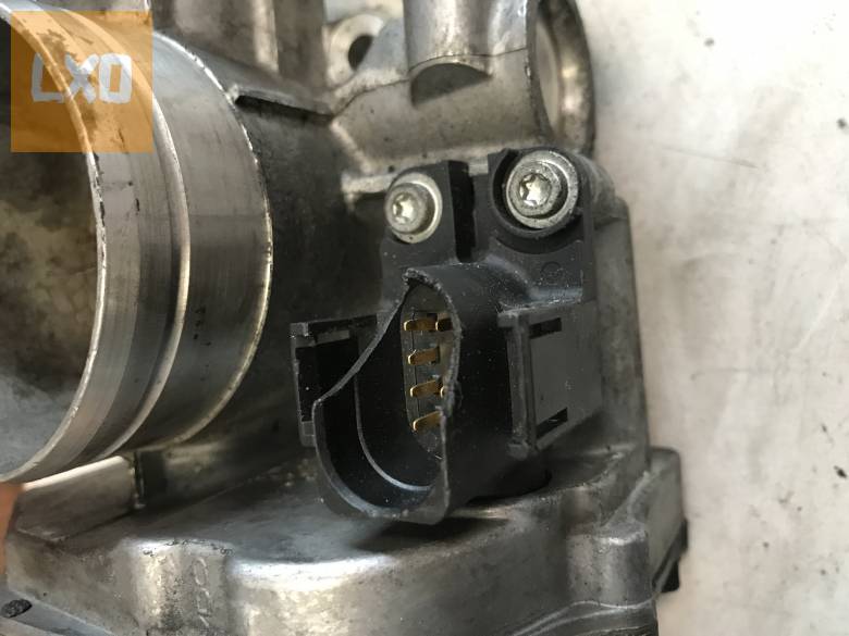 VW GOLF IV_OCTAVIA I_LEON 1M 1,8 20V  fojtószelep 06A 133 064 M apróhirdetés