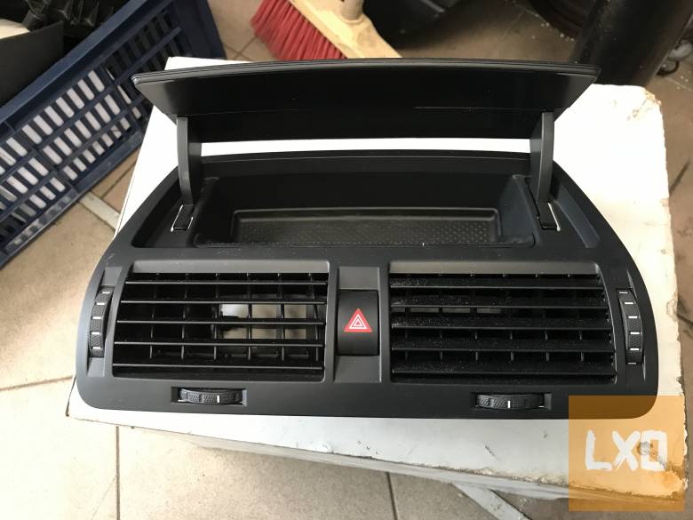 SKODA OCTAVIA II / középső légbefúvó apróhirdetés