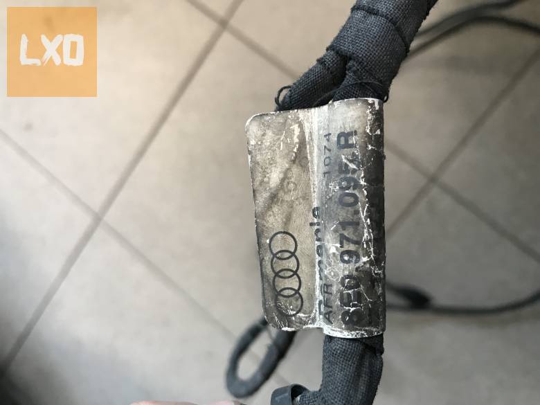 AUDI A4 B7 * első lökhárító köteg 8E0 971 09 R apróhirdetés