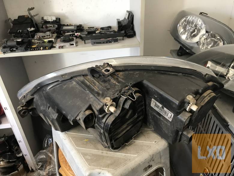 SEAT LEON 1P * jobb első fényszóró apróhirdetés