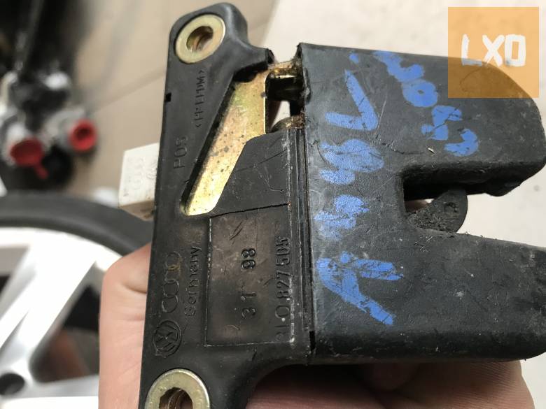 AUDI A3 8L * csomagtér zár 8L0 827 505 apróhirdetés