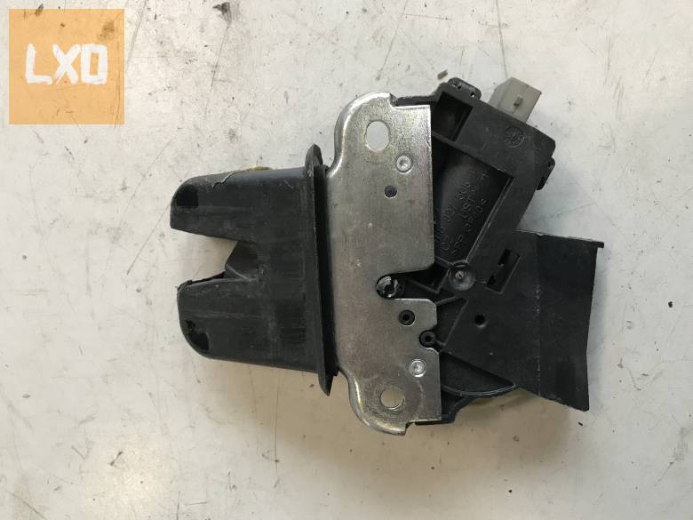 AUDI A6 4F SEDAN * csomagtér zár 4F5 827 505 D apróhirdetés