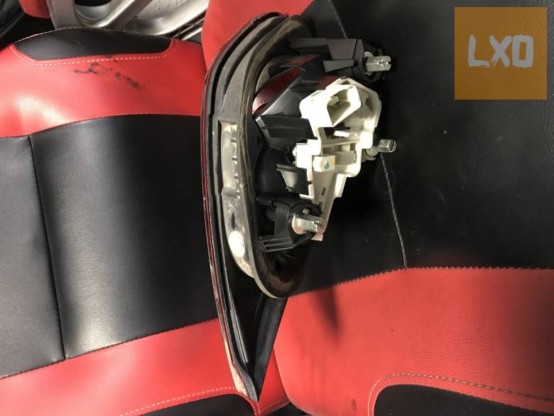 VW PASSAT CC * jobb hátsó belső lámpa 3C8 945 094 D apróhirdetés