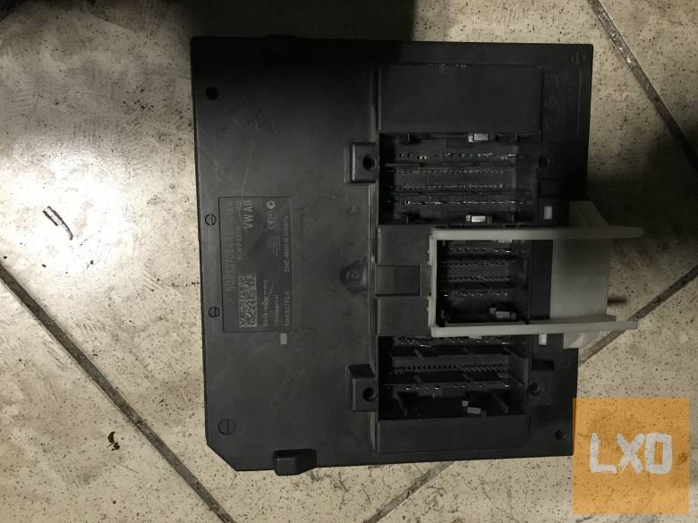 SKODA OCTAVIA III  * komfortmodul 5Q0 937 084 AE apróhirdetés