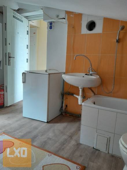 XII. Svábhegy szoba kiadó apróhirdetés