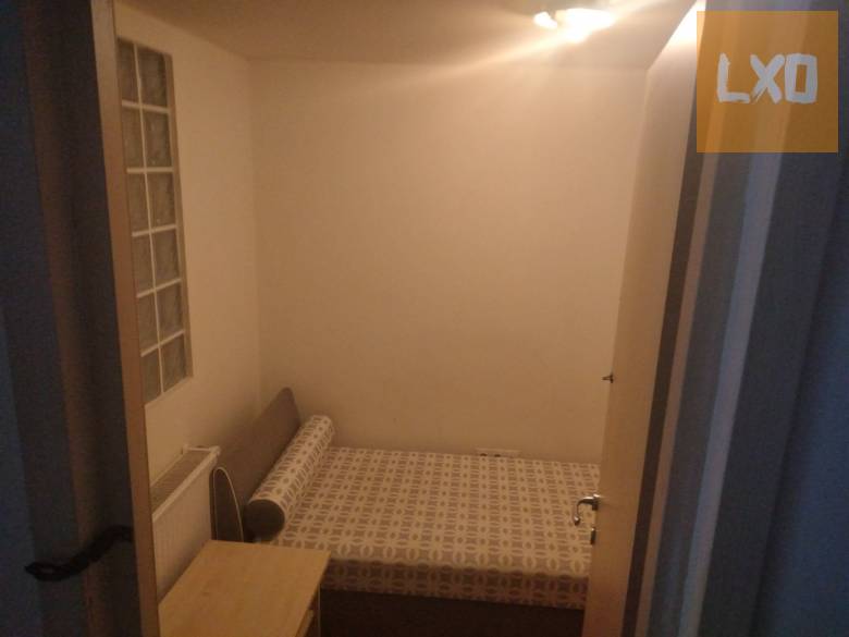 XII. Svábhegy szoba kiadó apróhirdetés