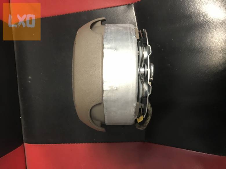 AUDI A4 B7 * kormánylégzsák ( 4 küllős) 8E0 880 201 CD apróhirdetés