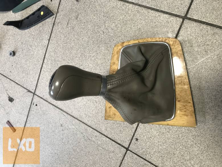 AUDI A4 B7 * váltószoknya + keret apróhirdetés