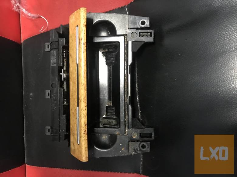 AUDI A4 B7 * hamutartó 8E0 857 951 H apróhirdetés